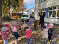 Jesienne zabawy na placu przedszkolnym